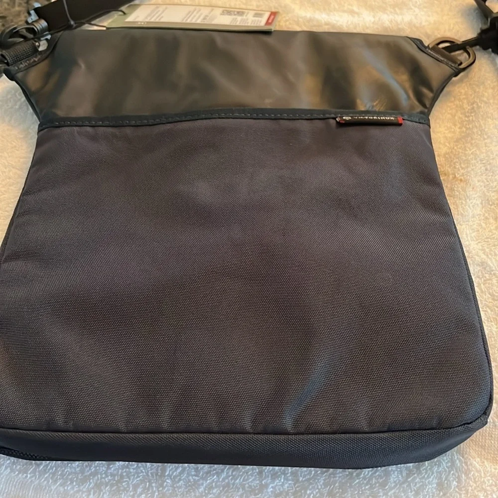 Victorinox digital bag NWT